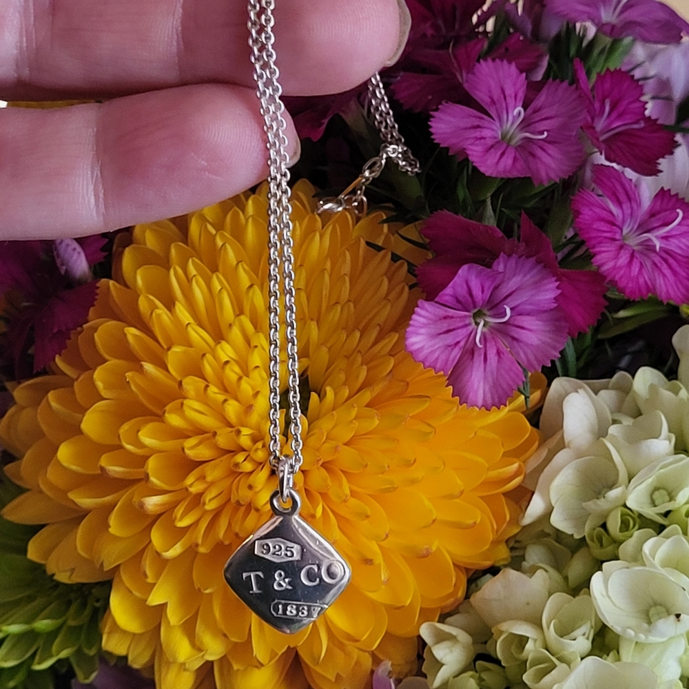 TIFFANY & CO 💙 Retired 1837 Sterling Silver Square Necklace PRISTINE Condition - Picture 4 of 7